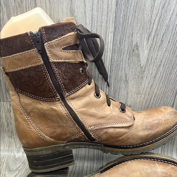 Dromedaris Kara Leather Combat Comfort Lined Boots Taupe - Picture 11 of 16